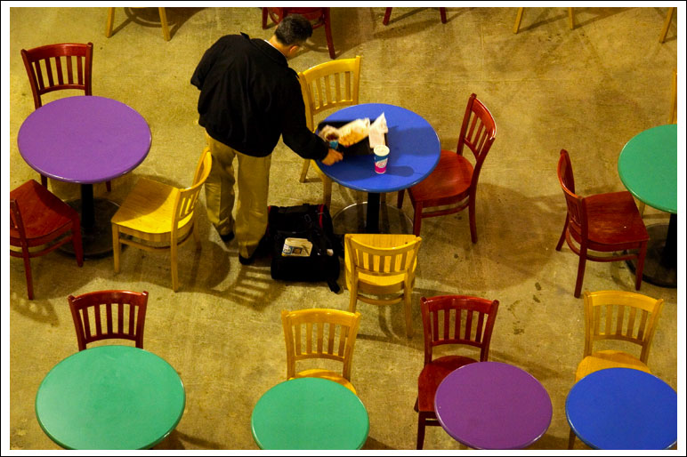 colorful-tables01.jpg