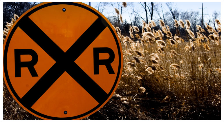 railroad-sign002.jpg
