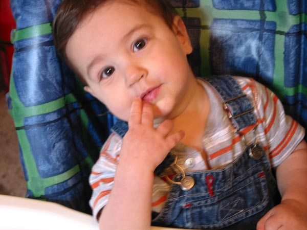 mac in highchair02